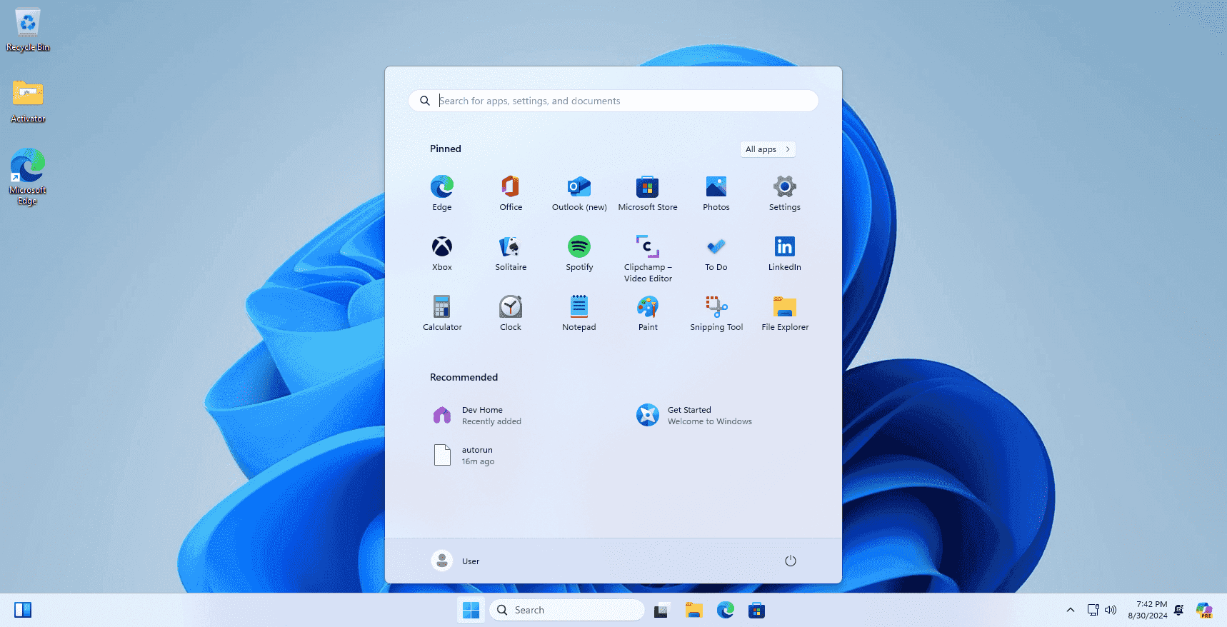 หน้าจอการใช้งานของโปรแกรม Windows 11 Home 24H2 / 23H2